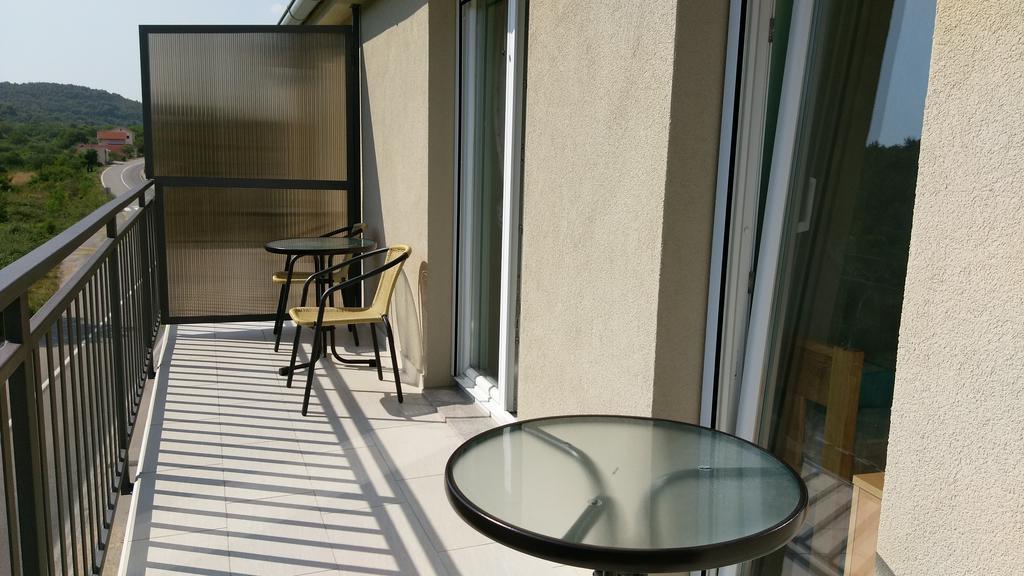 Apartments Sadina Skradin Exterior foto